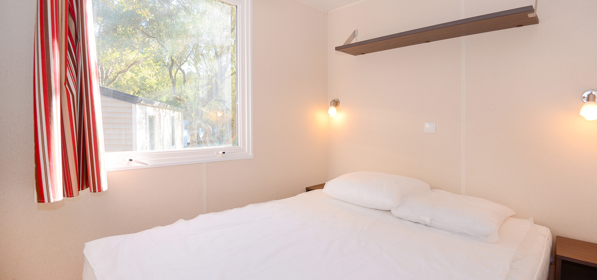 Camping la vetta location MH confort 3CH 1CH chambre principale